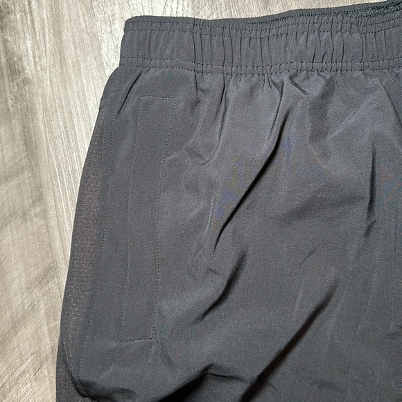 C-IN2 Grip Athletic Shorts - Large - Picture 4 of 5